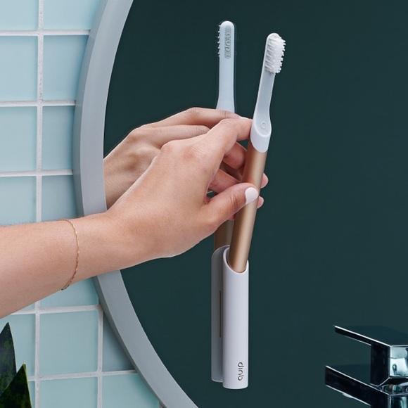 Quip Electric Sonic Vibrating Toothbrush Set New - Picture 2 of 10